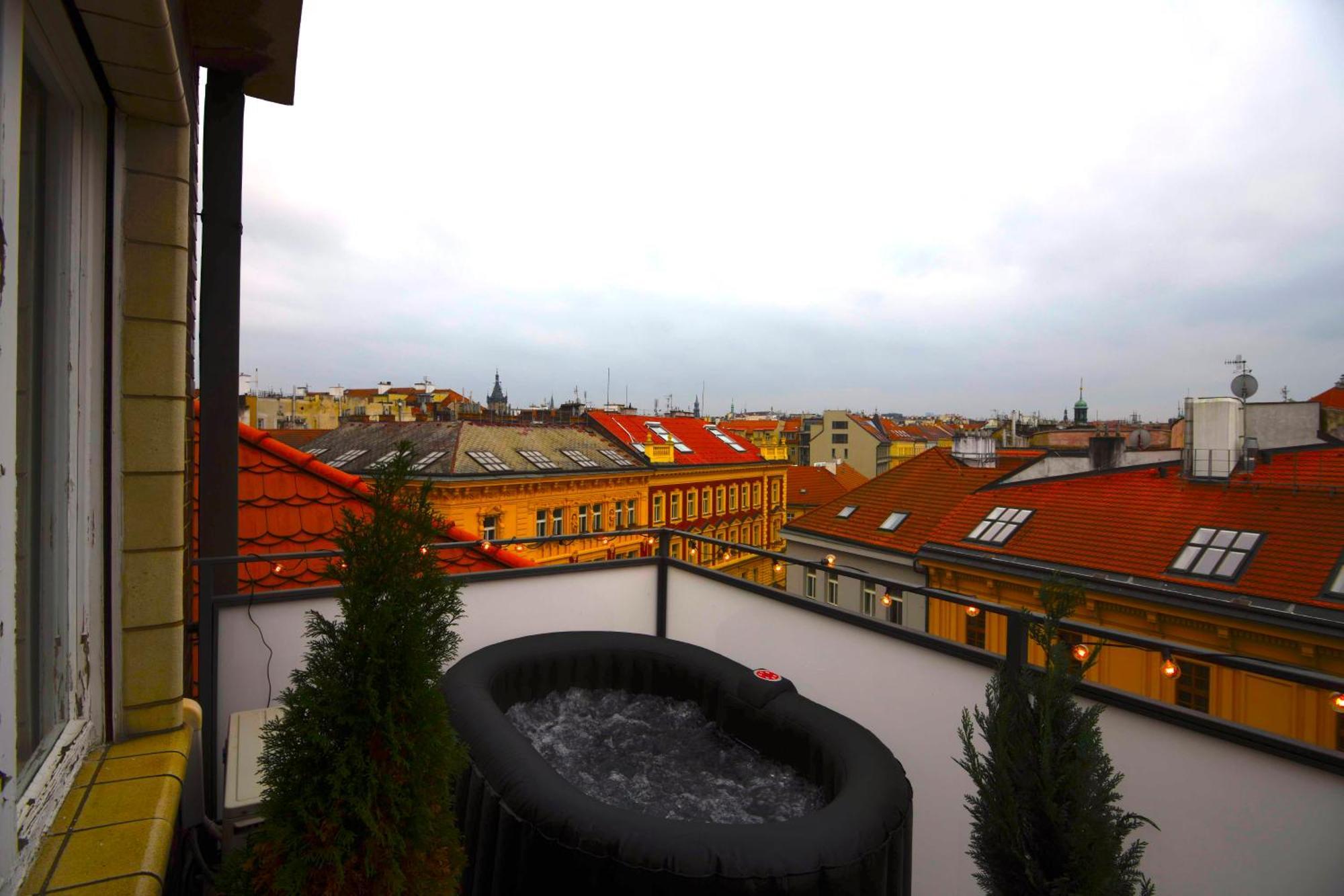Waterfront River Side Roof Top Apartment - Terrace With City View Prague Extérieur photo